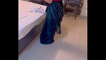 Thirsty Desi Lad Gets His Fill With A Fiery Indian Beauty