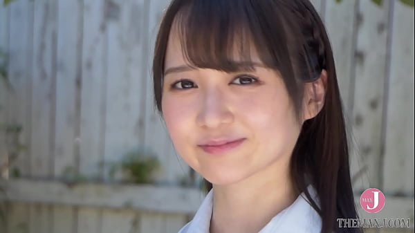 魅惑のjkが教室で制服を脱ぎ捨てる…思わず触りたくなる衝動に駆られる