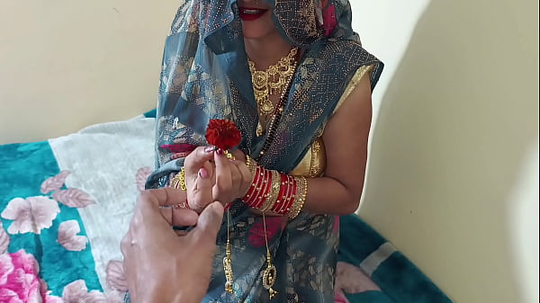 Sizzling Bhabhi’s Seductive New Year 2025 Wishes For Devar In Steamy Hindi