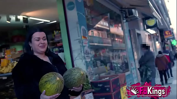 Curvaceous Milf Flaunts Her Assets In Public Before A Private Home Ravishing