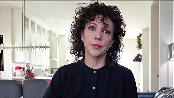 Stepmother Returns For A Sensual Surprise