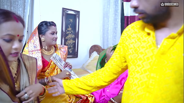 Sizzling Indian Bhabhis Crave A Dewar’s Touch In A Steamy Group Encounter (hindi Audio)