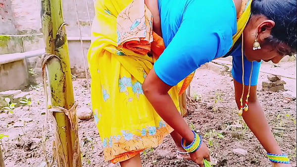 Sultry Village Auntie Seduces Landlord With Steamy Telugu Whispers