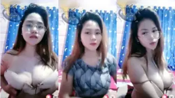 Abg Toge Mainin Toket Live, Muka Manis Tapi Nakal Banget