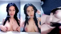 Awcece Remas Toket Gede, Bikin Pengen Ngerasain Gede Dan Montoknya.