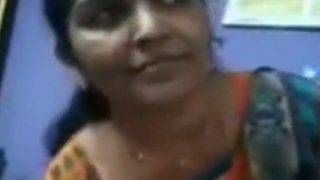 Tamil Aunty Pulls Off Her Panty Live On Video Call
