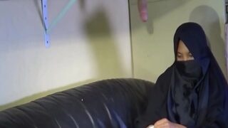 The Filthy Details Of Pakistani Whores’ Dirty Tricks