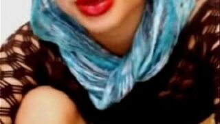 Watch A Horny Bangladeshi Slut Getting Off On Webcam
