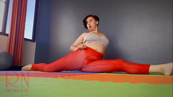 Sexy Regina Noir In A Tight Red Leotard, Bending Deep And Teasing At The Gym – Pure Flexible Filth