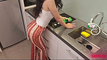 True Amateur Cleaner Gets Her Pussy Filled – Sloppy Load Dripping Inside