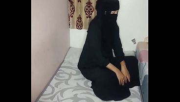 Gadis Berjilbab Tebal Main Belakang Sama Sopir Pribadi, Rahasia Gelap Di Balik Cadar.