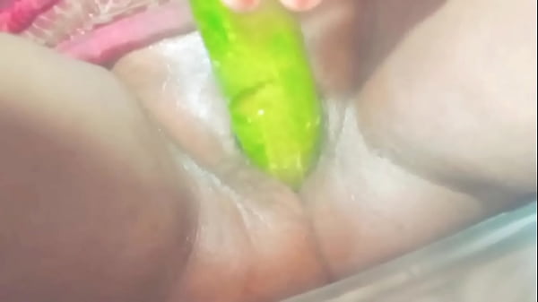 Indian Desi Bhabhi Gets Naughty With A Cucumber – Part 2