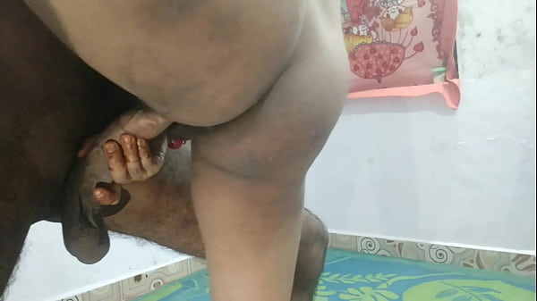 Indian Hot Bhabhi Enjoying A Wild Homemade Fuck Session
