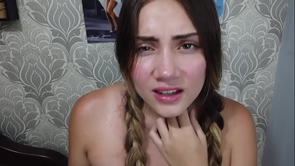 Sara, La Rubia, Se Deja Penetrar Por El Culo Mientras Fuma Y Te Da órdenes De Cómo Masturbarte.