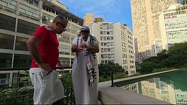Sheik Árabe Chegou No Brasil Na Copa Do Mundo E, Junto Com Seu Guia Turístico, Levou As Torcedoras Brasileiras Do Hotel Pro Quarto E Foderam Gostoso Até O Cuzinho Dessas Safadas. Completo Só No Red
