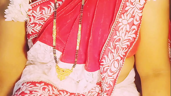 Indian Hot Big Boobs Saree Aunty Fucks Herself, Moaning Dirty Telugu Talk.