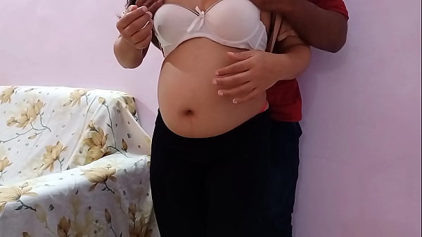 प्रेग्नेंट भाभी को फेसबुक पर फंसा के घर ले जाकर जोरदार चोदा – सीधी हिंदी में गंदी कहानी
