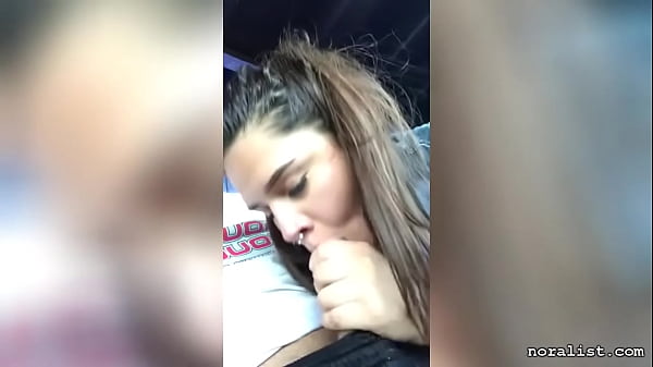 Craigslist Slut Gets Fucked In The Car While Giving Head