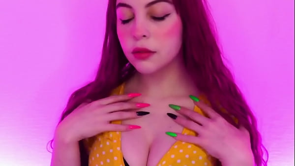 Moona’s Dirty Russian Asmr – Wet Whispers & Erotic Tongue Tease