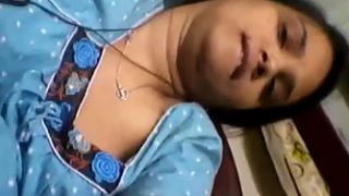 Desi Bank Clerk’s Leaked Nude Selfie Scandal – Three Dirty Office Secrets Exposed