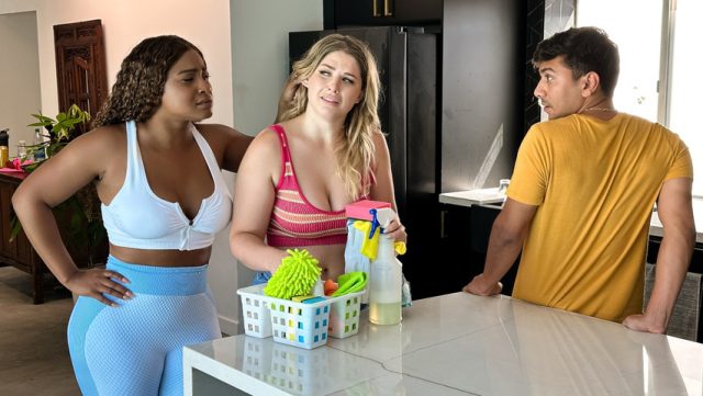 Reality Kings – Horny Milf Lures College Guys Into Steamy Shower Threesome
