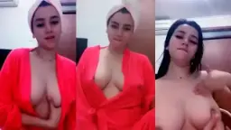 Rosalinda Pijat Toketnya Biar Makin Montok Dan Menggoda