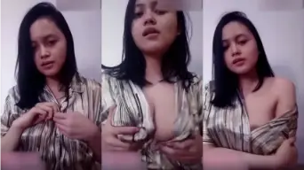 Syafa Si Dedek Mungil Pake Toge, Goyangin Tubuh Mulusnya Yang Bikin Ngilu
