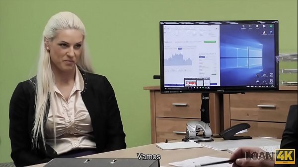 Loan4k. La Zorra Está Desesperada Por Montar Su Tienda Online Y Se Abre De Piernas Por Un Préstamo Bien Grande.