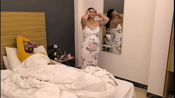 Desi Babe Puja Takes Her Sexy Morning Shower, All Hot And Dripping Wet