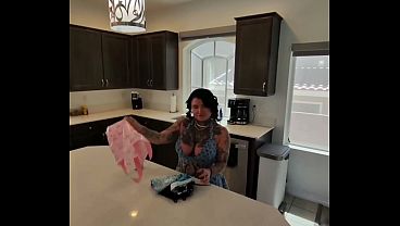 Step-bro Slips His Step-sis A Freaky Little Surprise / Hot Compilation
