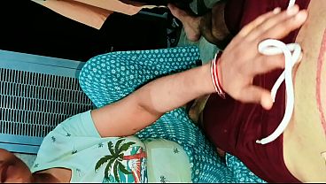 Desi Bhabhi Ki Tight Chut Ki Chudai, Saaf Hindi Mein Moan Karte Hue Orgasm – Bhabhi Bade Lund Par Uchal Rahi Hai