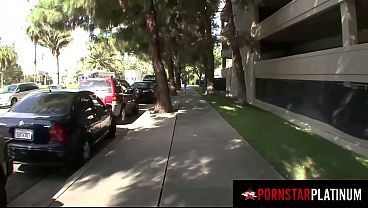 Blonde Bombshell Alexis Texas Gets Stretched By A Massive Cock