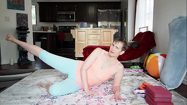 Daily Yoga To Loosen Up And Feel Fucking Flexible
