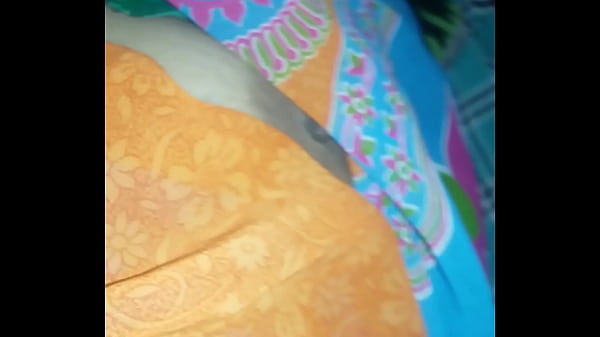 Indian Desi Gaandmar – Kya Raat Hai, Kya Gaand Hai, Pura Body Hil Raha Hai