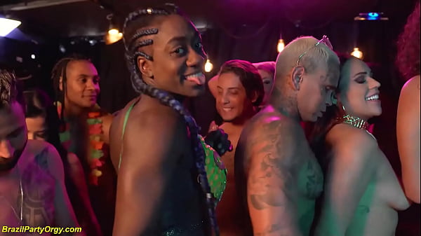 Extreme Carnival Deep Penetration Squirting Fuck Party Orgy