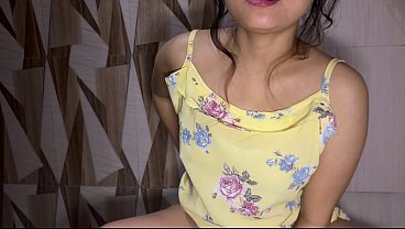 Thick Ass Indian Babe’s Daily Ritual Of Spreading Her Wet Pussy And Letting It Drip While She Pees.