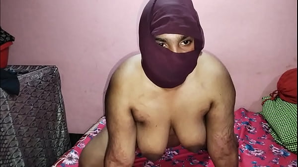 Make-up Artist Pounds Hot Indian Model Hard At Home, Dirty Hindi Audio Moans In The Background.