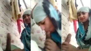 18-year-old Indian Teen Sucks Cock In Desi Porn