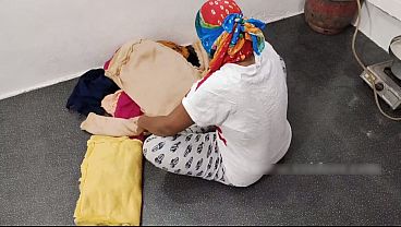 Indian Desi Girl’s Tight Pussy Getting Fucked Hard And Horny
