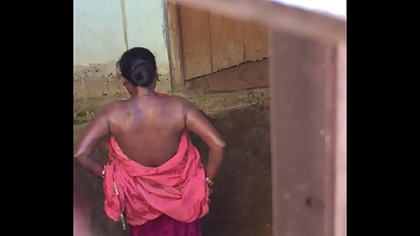 Desi Village Bhabhi Caught Nude Bathing, Hidden Cam Shows Her Horny Side