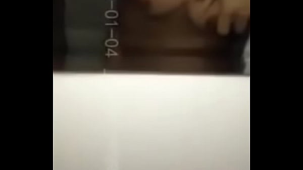 기차 화장실에서 몰래 찍은 한국야동
