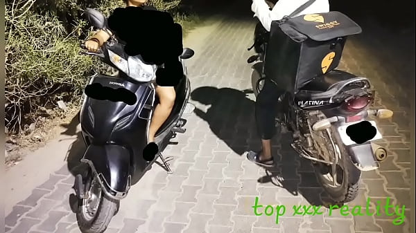 Indian Teen Girl Getting Railed Hard By Delivery Boy With Loud Hindi Moans