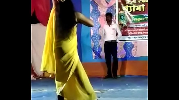 Puja’s Naughty, Sexy Dance Tease On The Village Stage – Pure Lust In Motion.