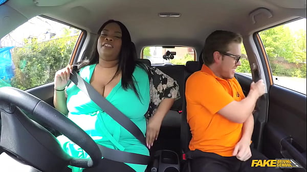Fake Driving School – Thick Ebony Babe Strips Off Her Huge Panties And Gets Fucked In The Car
